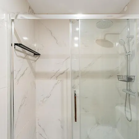 شقة Guestready - Charming Retreat In ماتوسينهوس